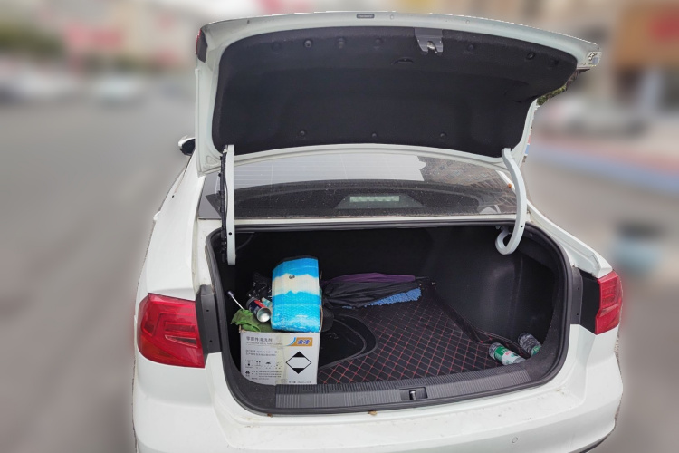 大众 宝来 2017款 1.6L 自动时尚型中控内饰23