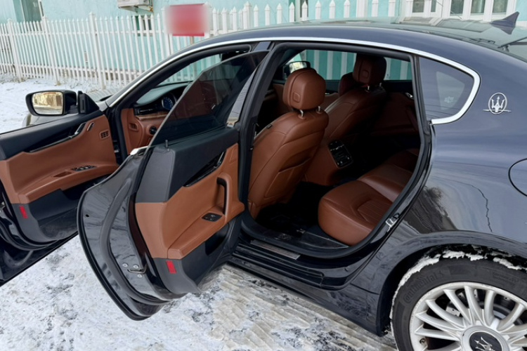 玛莎拉蒂 总裁 2013款 3.0T 标准型中控内饰7010