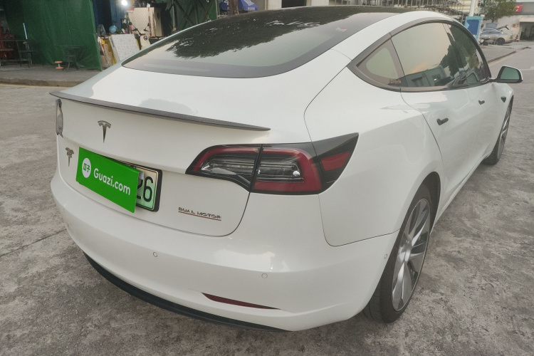 特斯拉 Model 3(进口) 2019款 Performance高性能全轮驱动版车身外观7