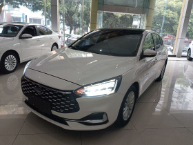 福特 福克斯 2021款 三厢 EcoBoost 180 自动锋潮型