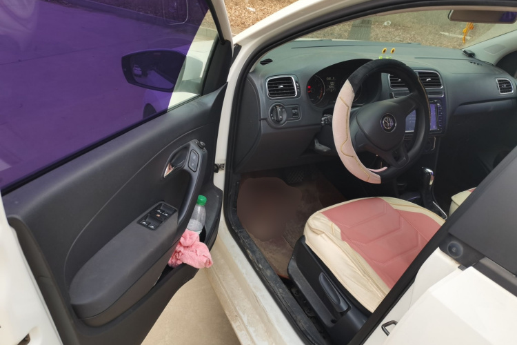 大众 Polo 2014款 1.6L 自动舒适版中控内饰20