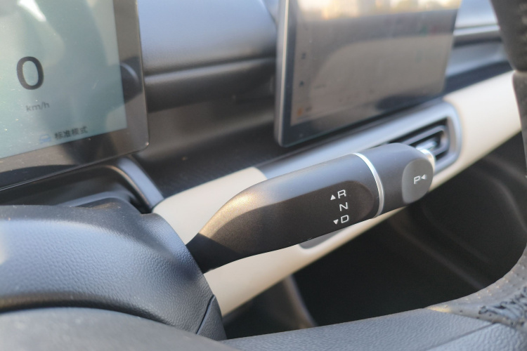 五菱汽车 五菱缤果PLUS 2024款 401km 五座版局部细节18