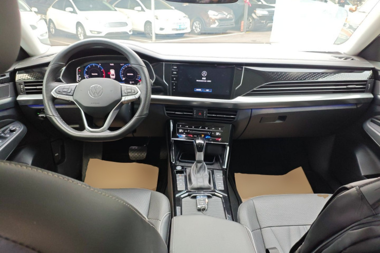 大众 帕萨特 2022款 330TSI 星空尊贵版中控内饰12