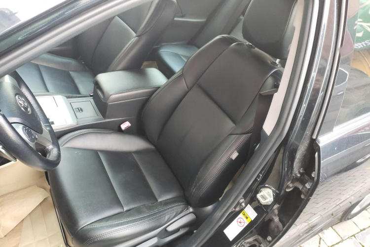 丰田 凯美瑞 2012款 骏瑞 2.0S 耀动版中控内饰19