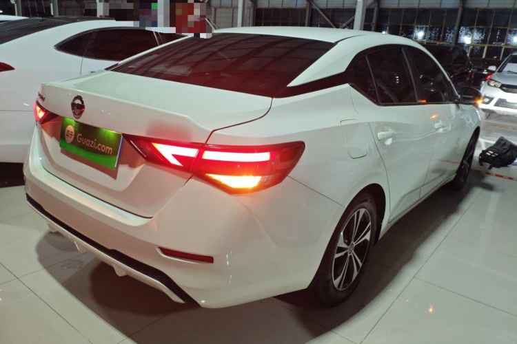 日产 轩逸 2021款 1.6L XL CVT悦享版车身外观7