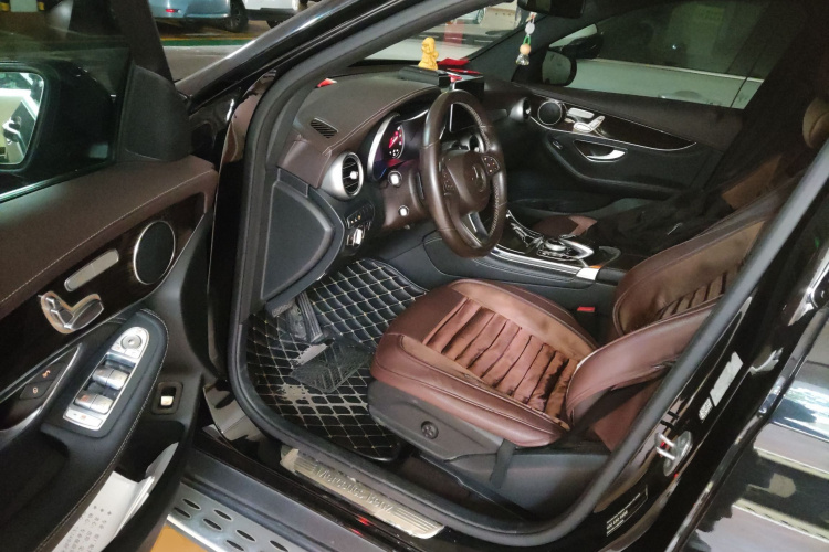 奔驰GLC 2018款 GLC 260 4MATIC 豪华型中控内饰20