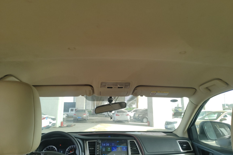 丰田 汉兰达 2015款 2.0T 四驱精英版 7座局部细节22