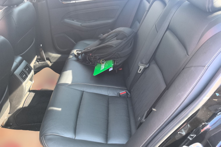 日产 天籁 2019款 2.0L XL 舒适版中控内饰21