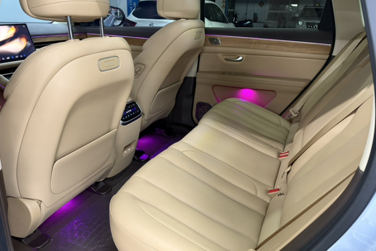 鸿蒙智行 问界M7 2024款 1.5T 后驱Plus版 5座中控内饰7007