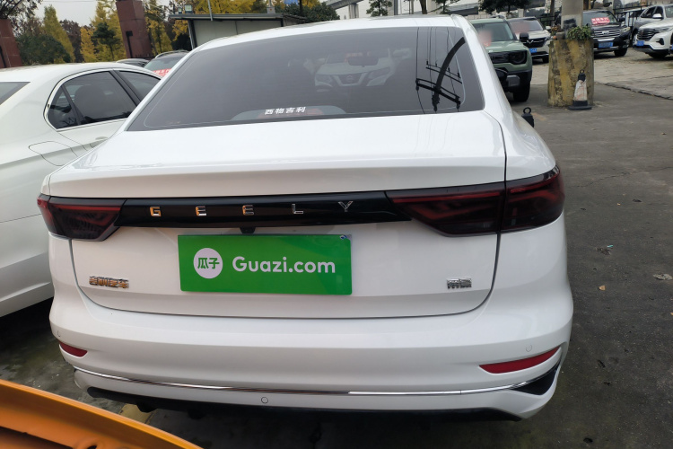 吉利汽车 帝豪 2023款 第4代冠军版 1.5L CVT豪华型车身外观6