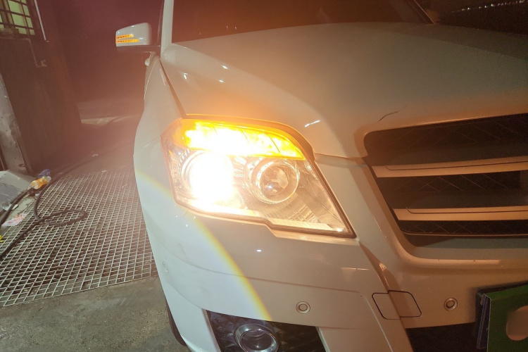 奔驰GLK级(进口) 2011款 GLK 300 4MATIC 动感型车身外观6006