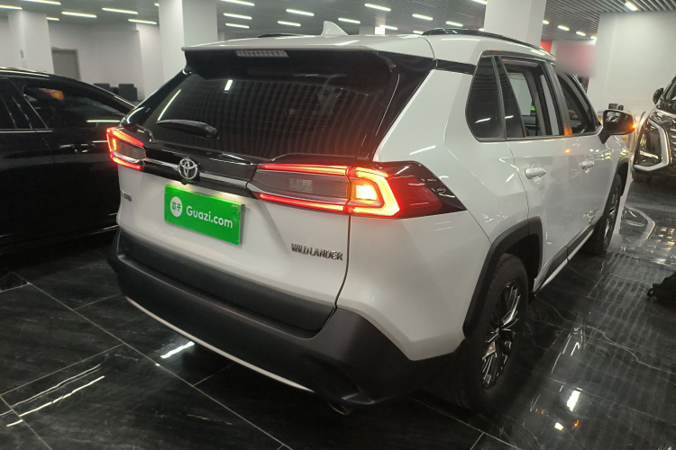 丰田 威兰达 2023款 2.0L CVT两驱豪华PLUS版车身外观6005