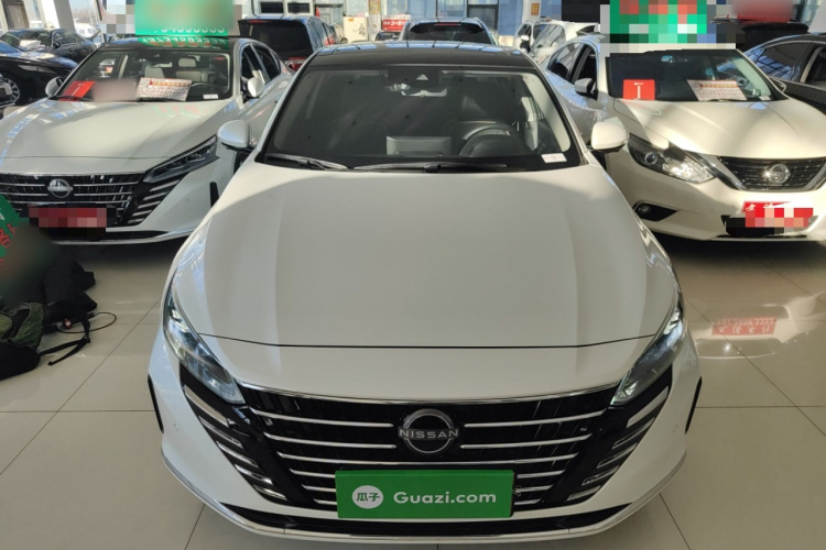 日产 天籁 2022款 2.0T XL 进享版车身外观2