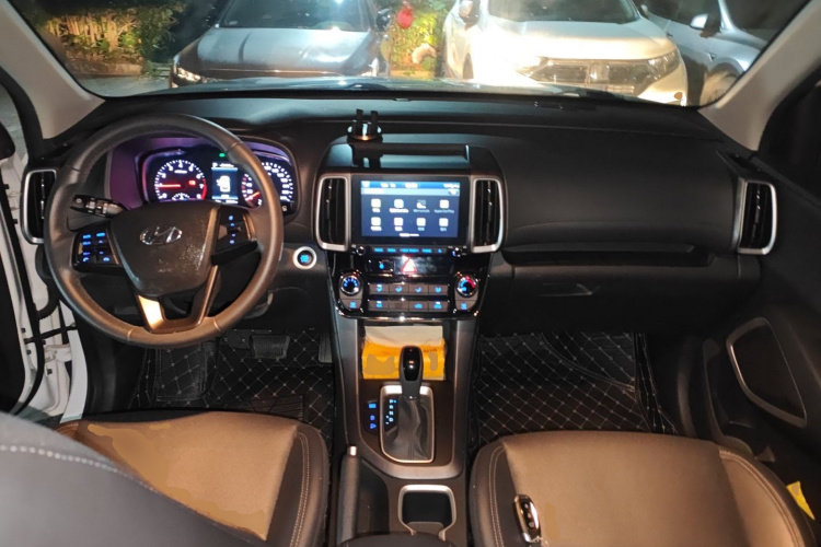 北京现代ix35 2019款 2.0L 自动两驱智勇·畅享版 国VI中控内饰12