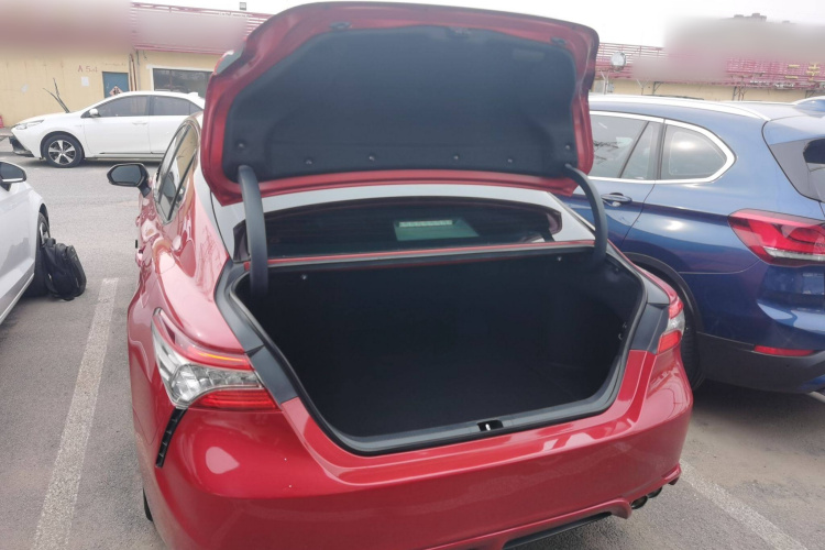 丰田 凯美瑞 2018款 2.5S 锋尚版中控内饰23