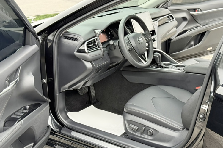 丰田 凯美瑞 2021款 2.5G 豪华版局部细节19