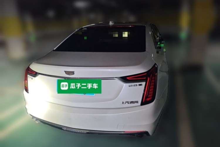 凯迪拉克CT6 2019款 28T 豪华型车身外观6