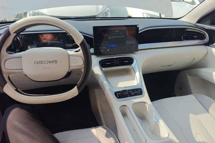 吉利银河 星愿 2025款 310km 青春版中控内饰7002