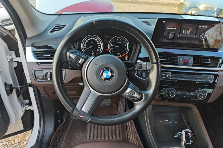 宝马X1 2021款 sDrive25Li 领先型中控内饰13