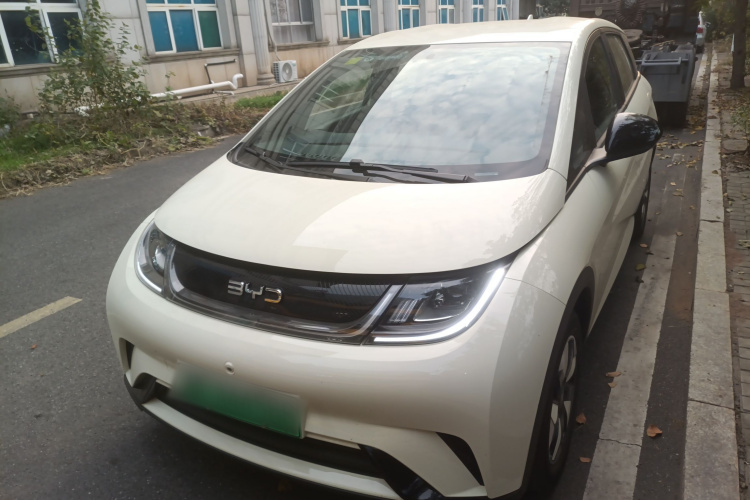 比亚迪 海豚 2025款 420km 自由版车身外观2