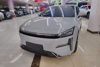 吉利银河 银河L6 2024款 125km PLUS 龙腾版