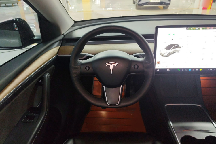 特斯拉 Model Y 2021款 长续航全轮驱动版局部细节13