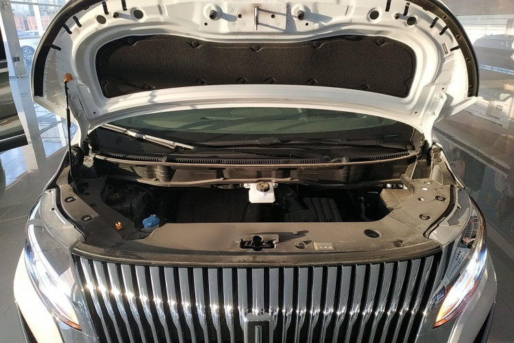 魏牌 高山 2025款 四驱高山8机舱底盘24