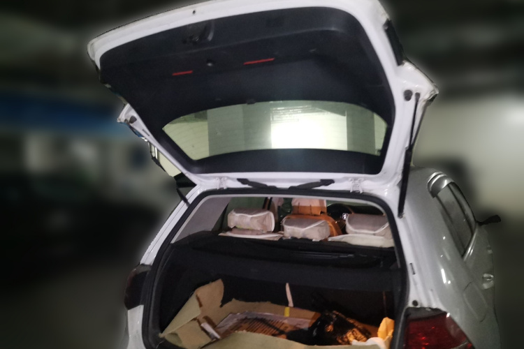 大众 高尔夫 2015款 1.6L 自动舒适型中控内饰23