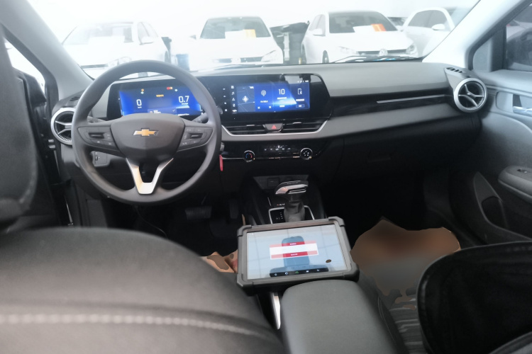 雪佛兰 科鲁泽 2023款 1.5L 双离合乐享版中控内饰12