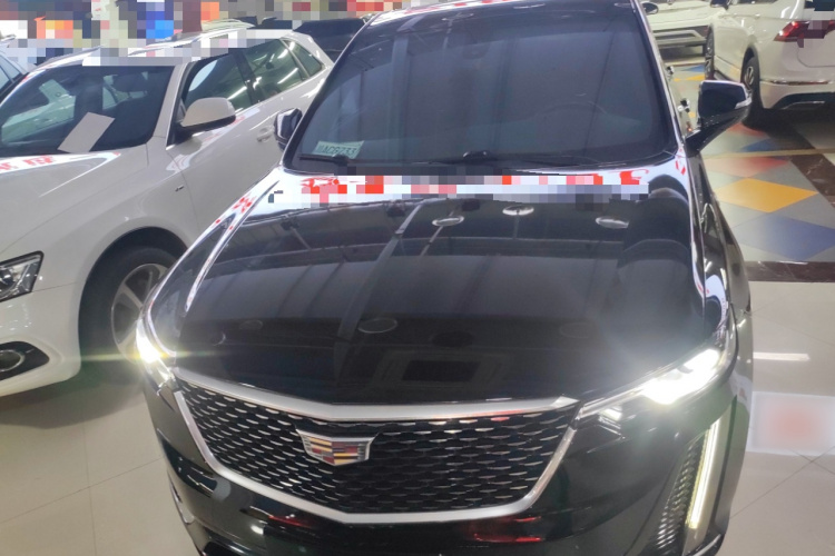 凯迪拉克XT6 2021款 2.0T 七座两驱风尚型车身外观2