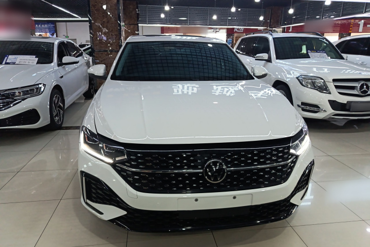 大众 朗逸 2024款 1.5L 自动星空五百万版车身外观2