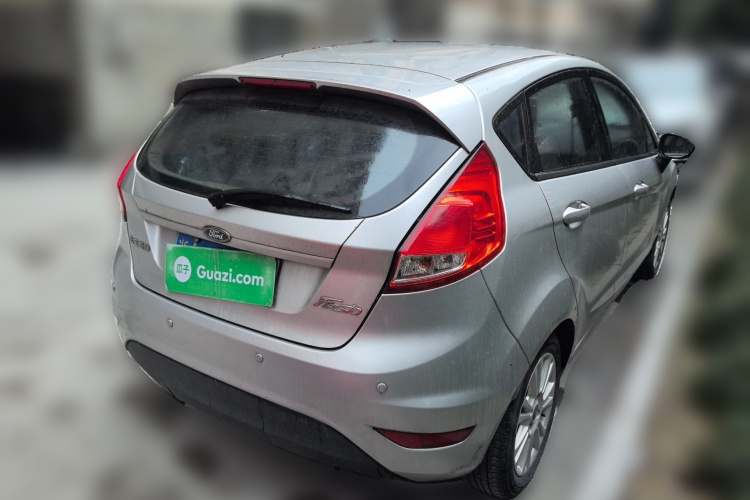 福特 嘉年华 2013款 两厢 1.5L 自动时尚型车身外观6005
