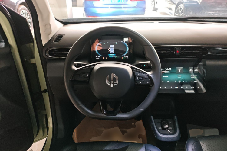 零跑汽车 零跑T03 2022款 耀金版局部细节13