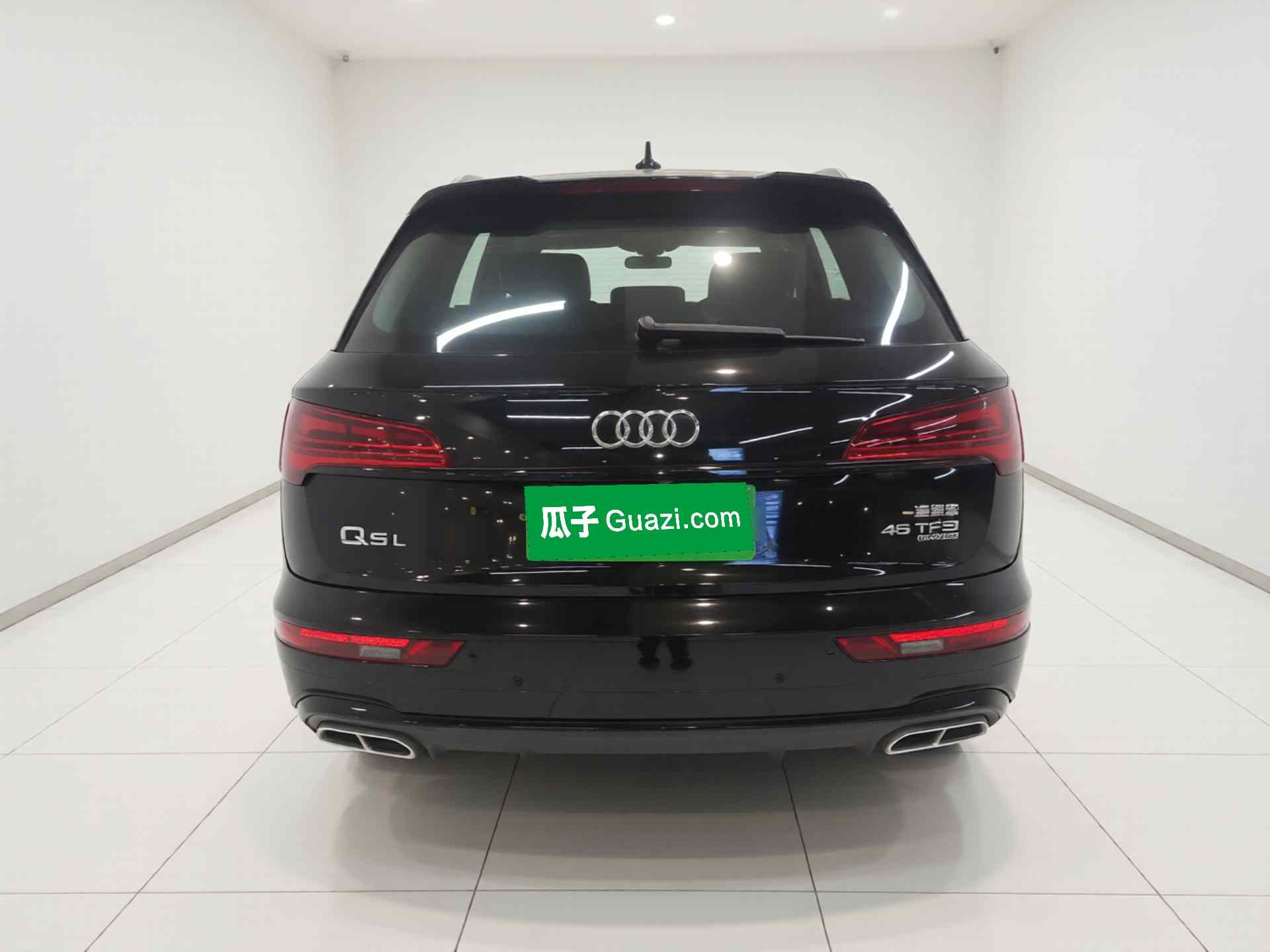 奥迪Q5L 2025款 45周年典藏版 45 TFSI 豪华动感型(4)