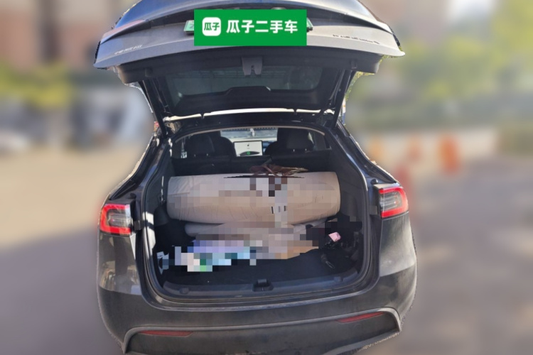 特斯拉 Model Y 2024款 后轮驱动版中控内饰23