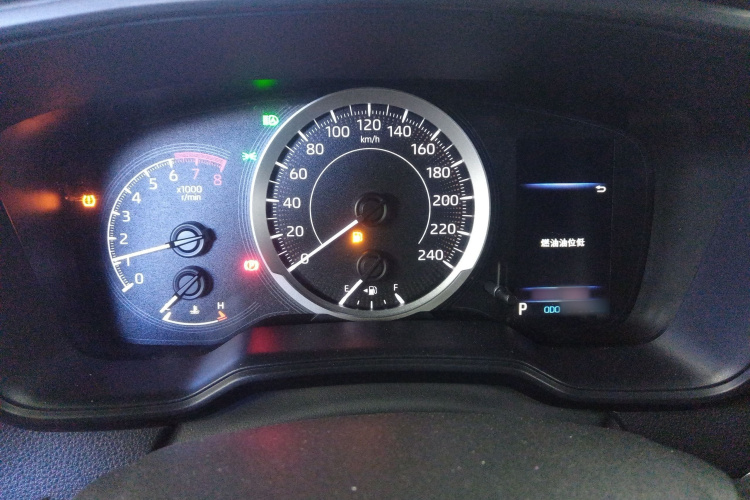 丰田 雷凌 2021款 185T CVT运动版局部细节14