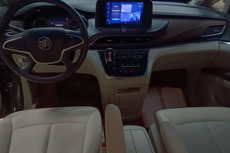 别克GL8 2023款 陆上公务舱 舒适型中控内饰7002