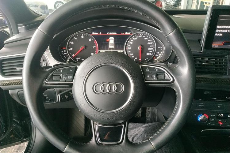 奥迪A6L 2018款 30周年年型 45 TFSI quattro 运动型局部细节13