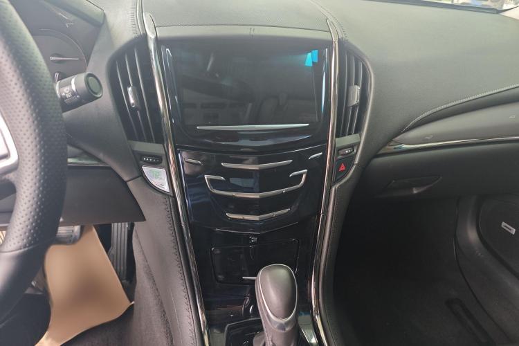 凯迪拉克ATS-L 2017款 28T 时尚型中控内饰7004