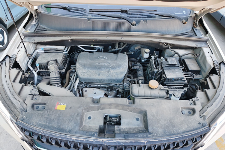 五菱汽车 五菱星辰 2021款 1.5T CVT星曜版机舱底盘24