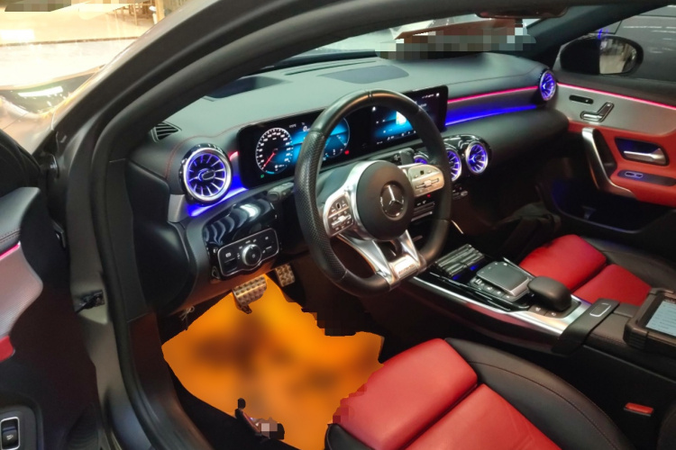 奔驰A级AMG 2022款 AMG A 35 L 4MATIC中控内饰12