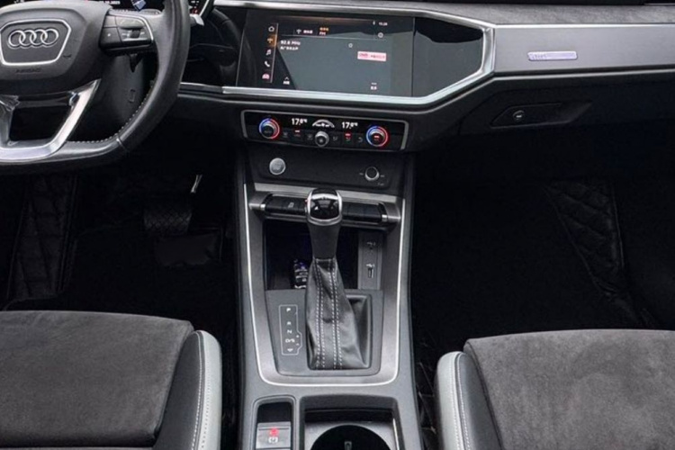 奥迪Q3 2020款 40 TFSI 时尚动感型局部细节18