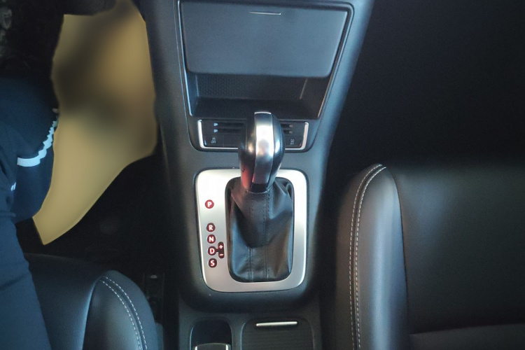 大众 途观 2017款 300TSI 自动两驱丝绸之路风尚版局部细节18