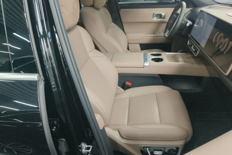 理想汽车 理想L7 2025款 Max 智能焕新版局部细节41