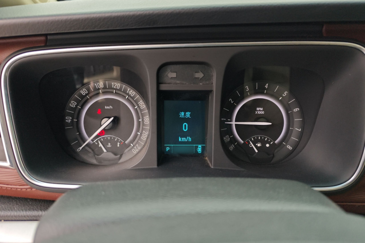 别克GL8 2018款 28T 豪华型 国VI局部细节14