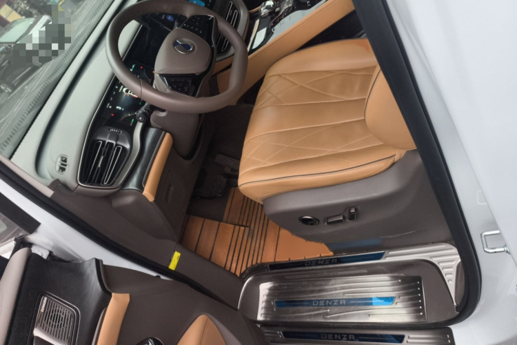 腾势D9 2022款 DM-i 1040 尊贵型局部细节19