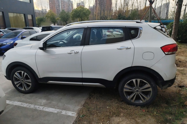 哈弗H2s 2017款 蓝标 1.5T 双离合豪华型车身外观6003