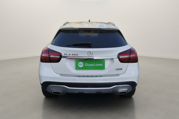 奔驰GLA 2018款 GLA 200 动感型车身外观6