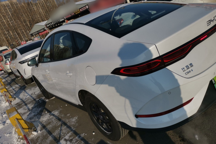 比亚迪 秦PLUS 2025款 DM-i 智驾版 55KM领先型车身外观4