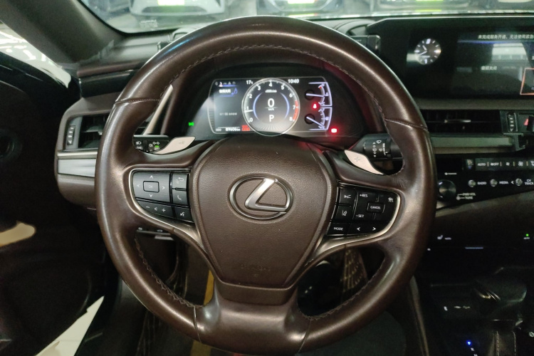 雷克萨斯ES 2020款 200 卓越版局部细节13